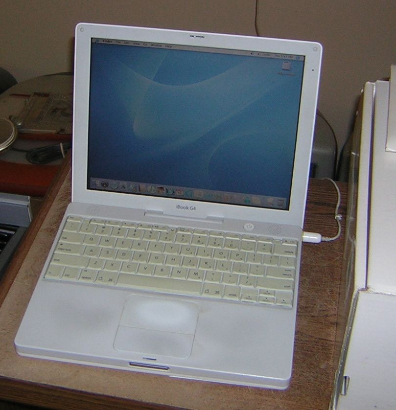 Apple iBook G4 12-inch 800MHz w/Original Box | Applefritter